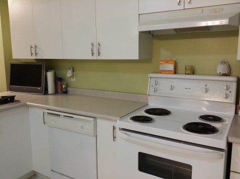 Updated Kitchen with Dishwasher